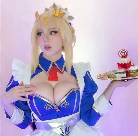 Mad Roxy pornstar beautiful gallery