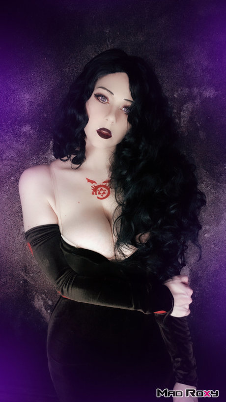 Mad Roxy model naked galleries