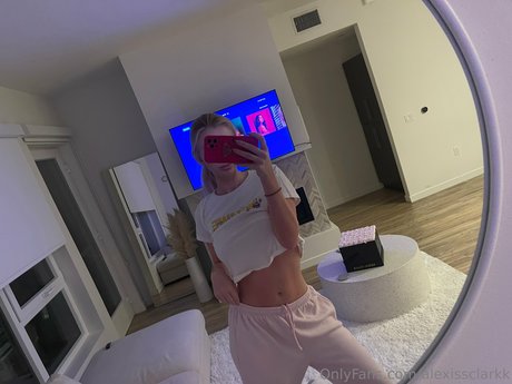 Alexis Clark star nice pic