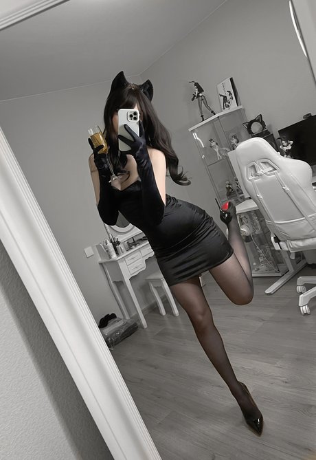 Candy Ball pornographic star picture