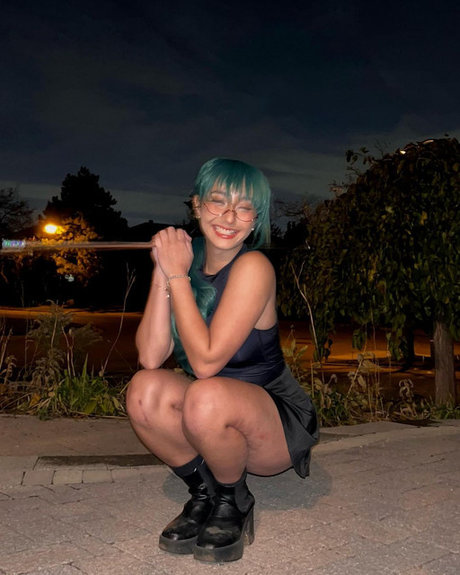 Sabrina Pezeshkian_ best model galleries