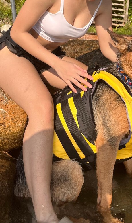 Sabrina Pezeshkian_ model sex photo