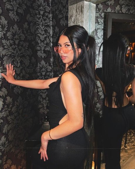 shemale fucks girl onlyfans free sex photo