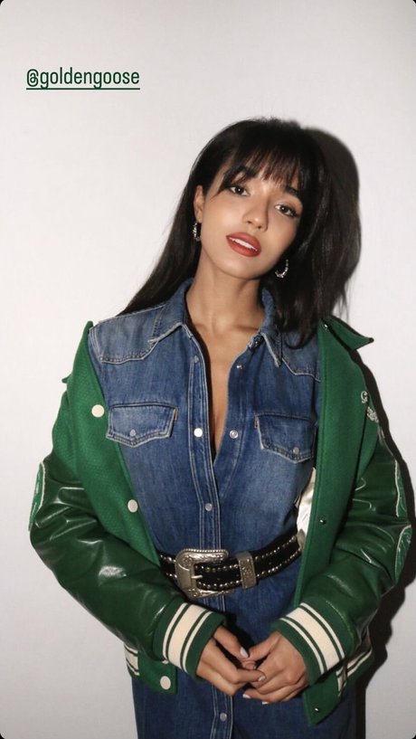 blonde handjob onlyfans erotic picture