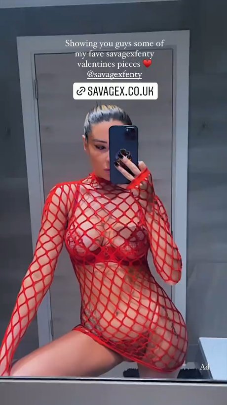 gloves onlyfans free photos