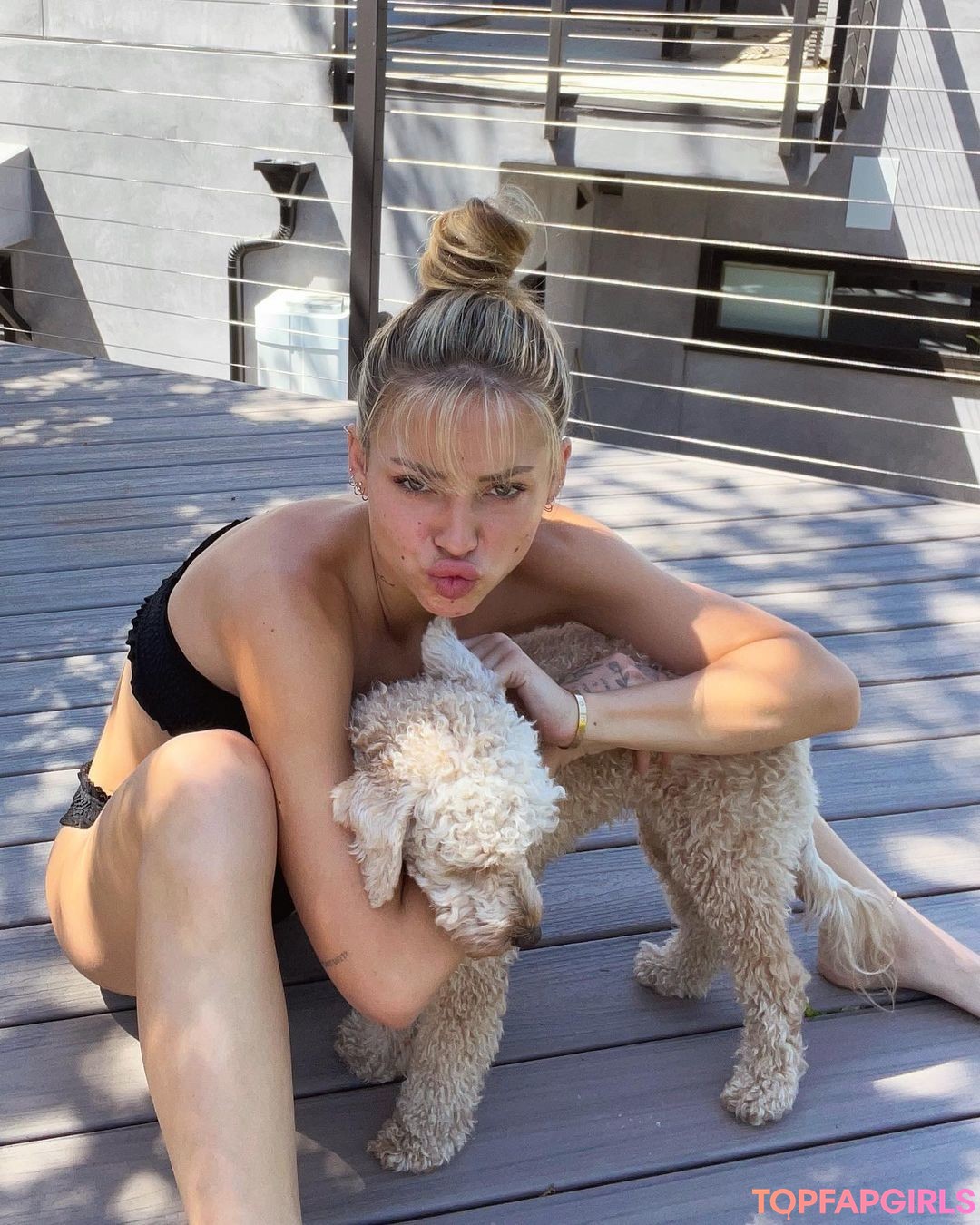 thick girls onlyfans naked photo