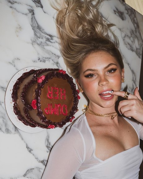 thick girls onlyfans naked archive