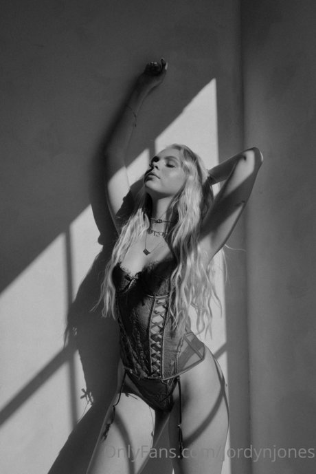 cheerleader onlyfans hd images