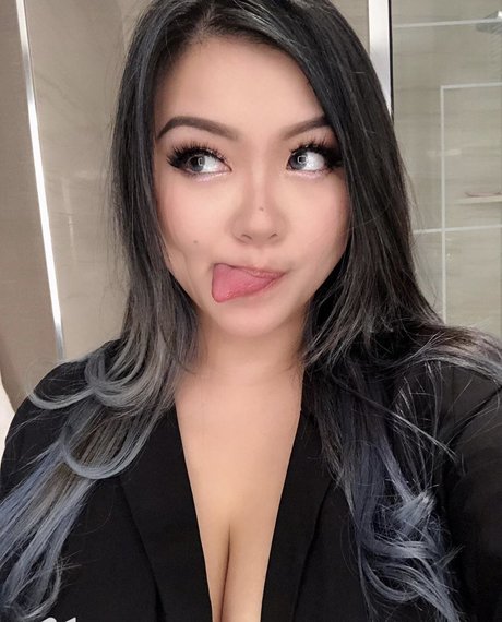 blonde hot wife onlyfans art porn archive