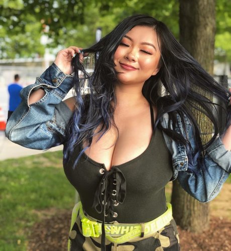 Vicki Li art pornstar pics