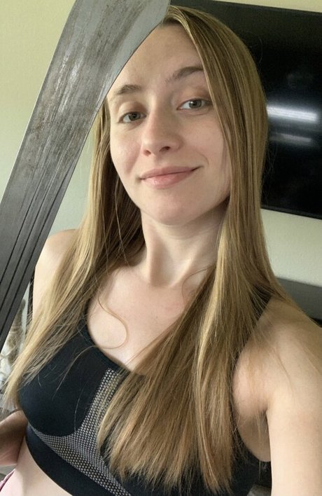 Alanis King model erotic photo