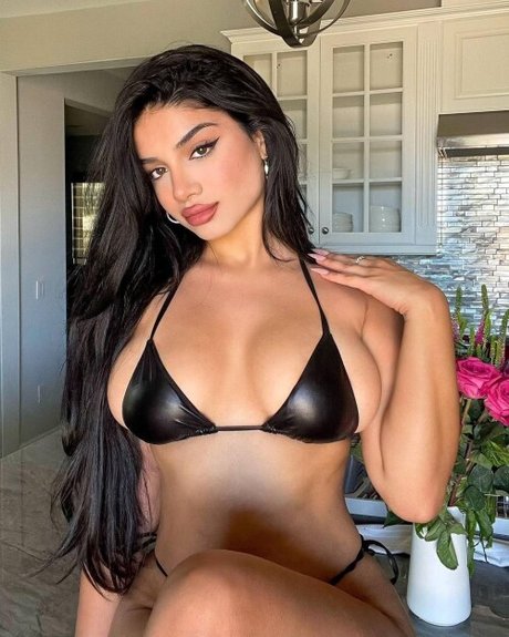 hottest milf onlyfans nude photos