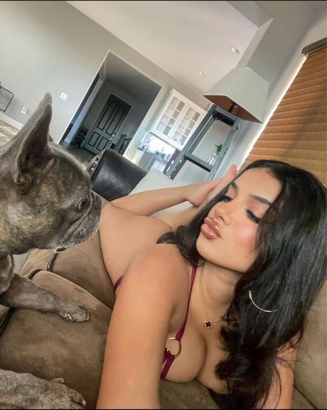 Alishba adult model photos