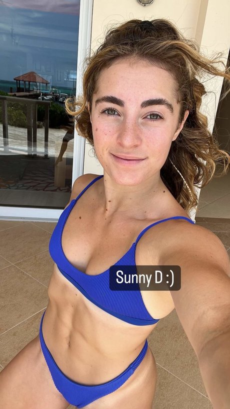 Demi Bagby sexy model pic