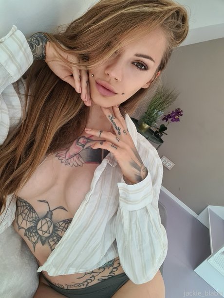 blonde babe onlyfans erotic pictures