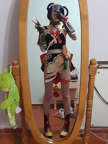 Kiki Glitter Cosplay hot model photos