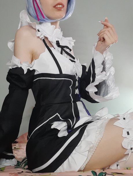 Kiki Glitter Cosplay exclusive actress images