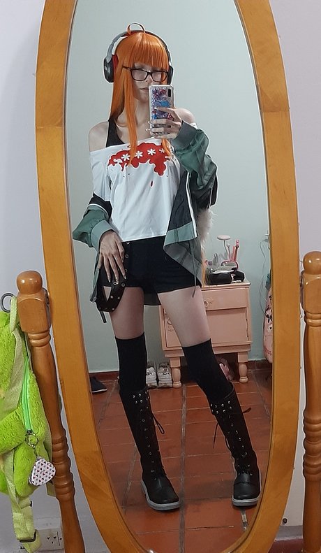 Kiki Glitter Cosplay sexy actress archive