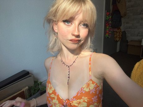 mature big tits onlyfans exclusive image