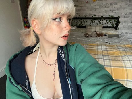 M Ae 3 exclusive model photo