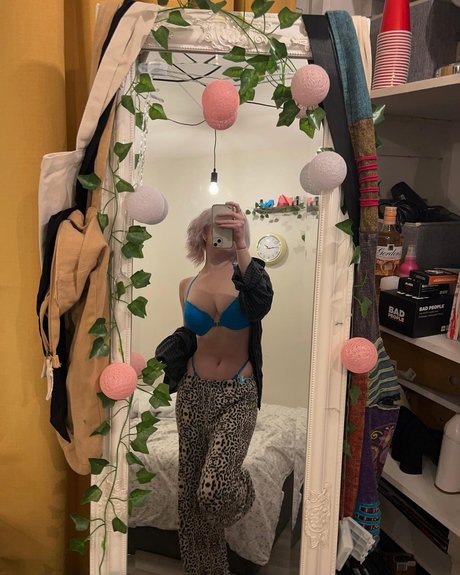 M Ae 3 pornstar free pic