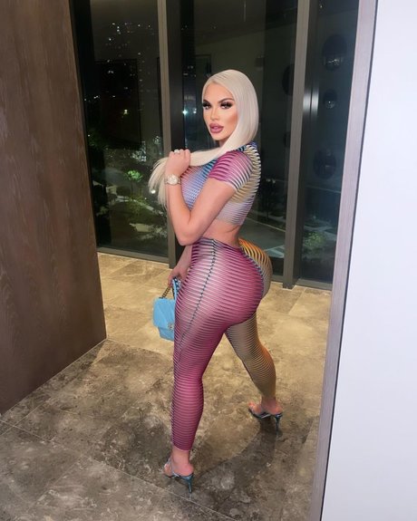 blonde shower onlyfans sex pic