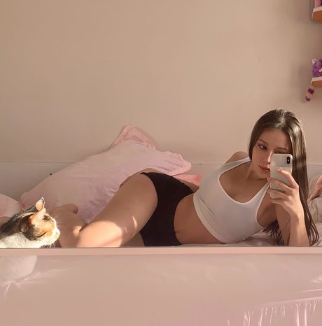 Sinem Ozgur top pornstar img