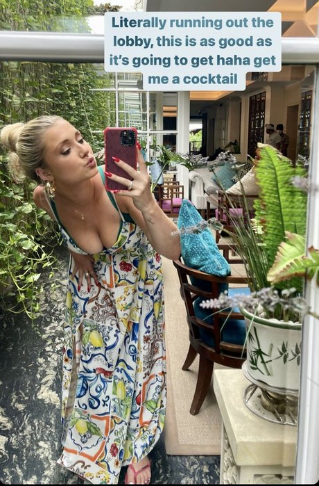 Hari Beavis free model pictures