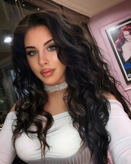 Faina Malinovskaya model adult pictures