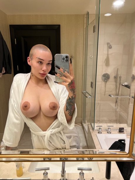 Fit mami pornstar hot photos