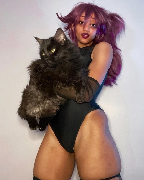 Ladokei Crystal exclusive pornstar pic