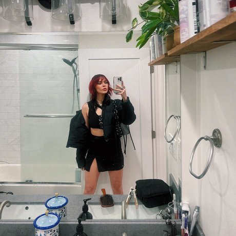 army milf onlyfans nudes image