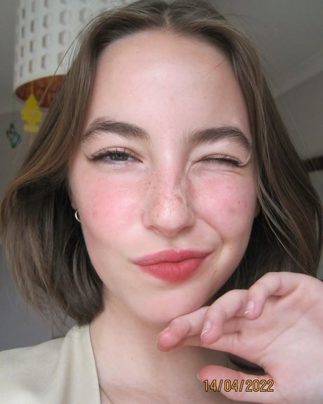 Amelie Manzoli model exclusive archive