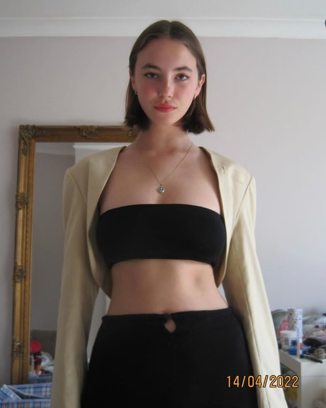 Amelie Manzoli star best picture