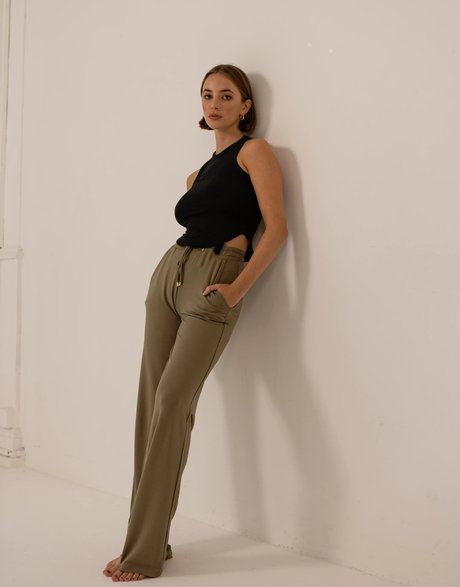 Amelie Manzoli porn model pics