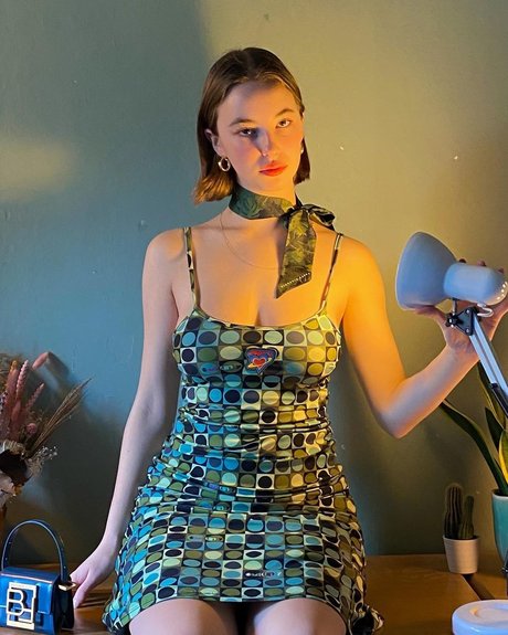 Amelie Manzoli hd pornstar pics