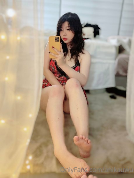 Anikauwu pornographic star images