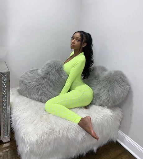 Ashley Burgos pornstar naked photo