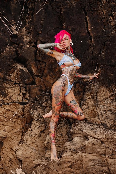 Bantikboy_ naked actress images