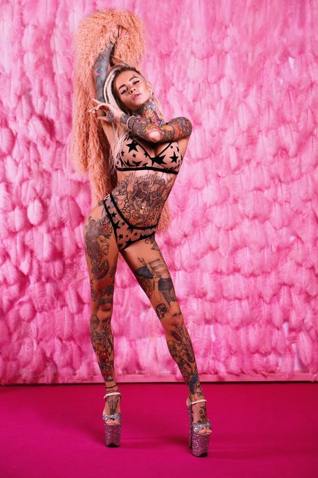 Bantikboy_ erotic star gallery