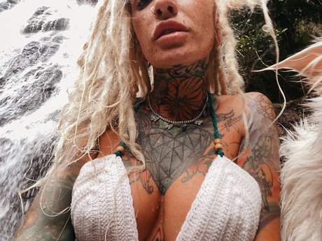 body onlyfans sexy naked gallery