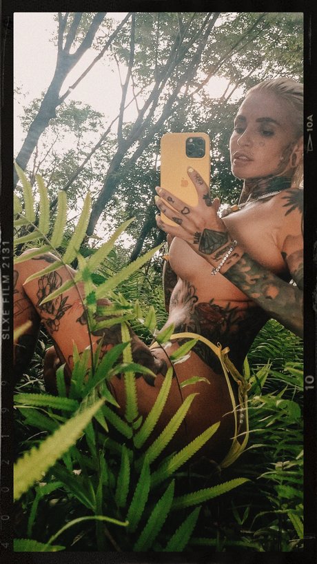 Bantikboy_ model hot pics