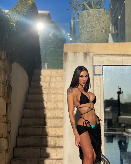 Annelese Milton beautiful actress archive