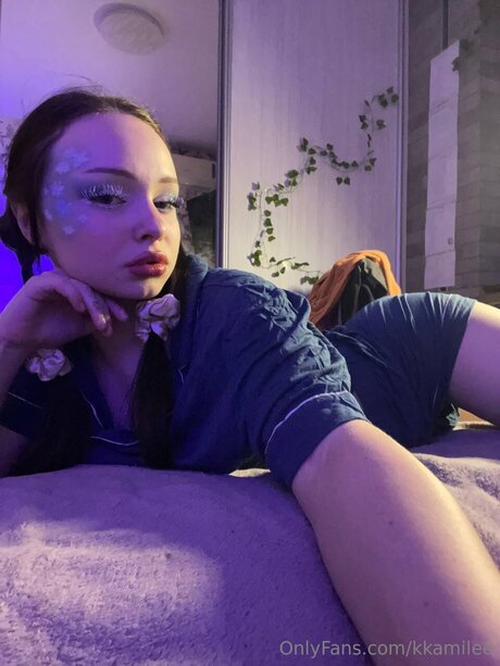 Kkamillee model sex picture