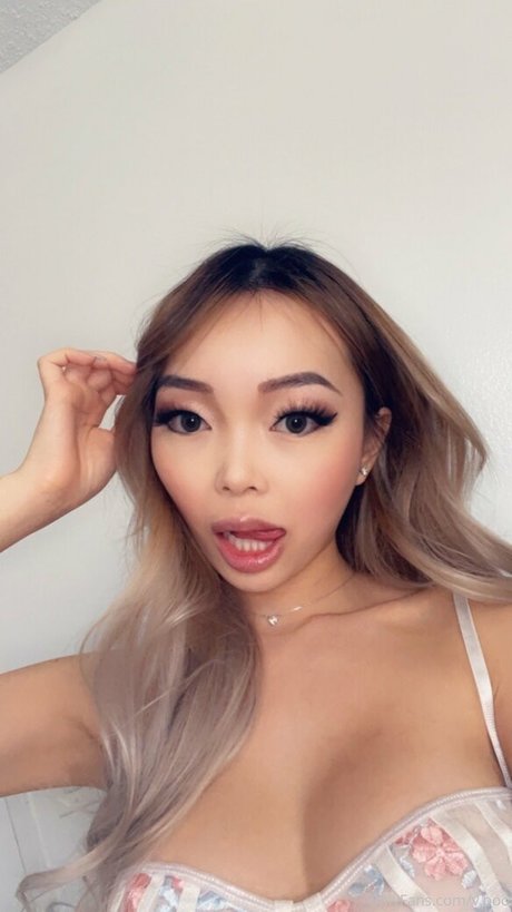 V boo star nude pictures