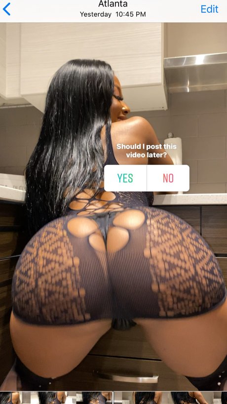 Snowblack model erotic picture