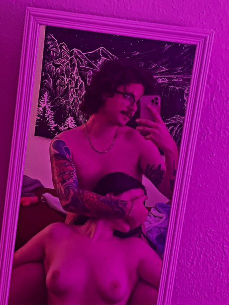 _444reagan model best pic