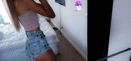 Sexxylorry model erotic photo