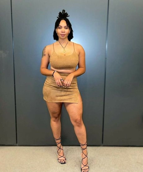 squirt teen onlyfans hot sexy photo