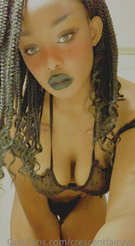 Crescent Fairy nice actress pic